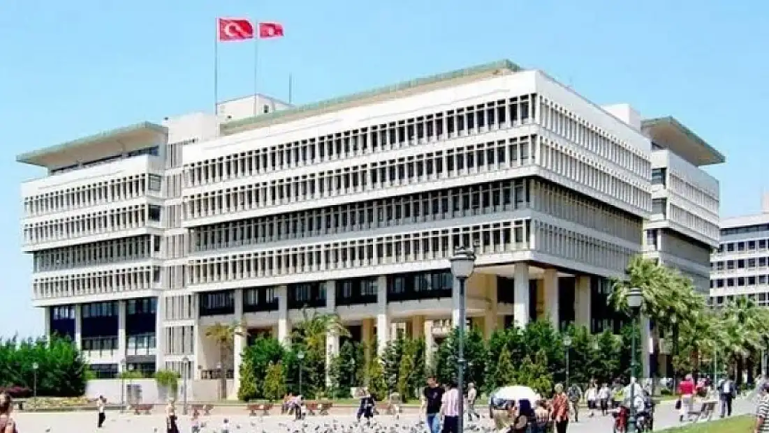 İzmir’de  deprem: Tunç Soyer dahil 157 kişiye gözaltı kararı