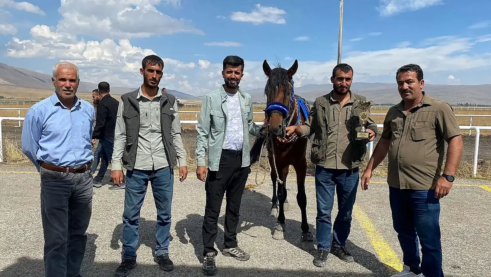 Erzurum'da geleneksel 'Rahvan Binicilik' heyecanı