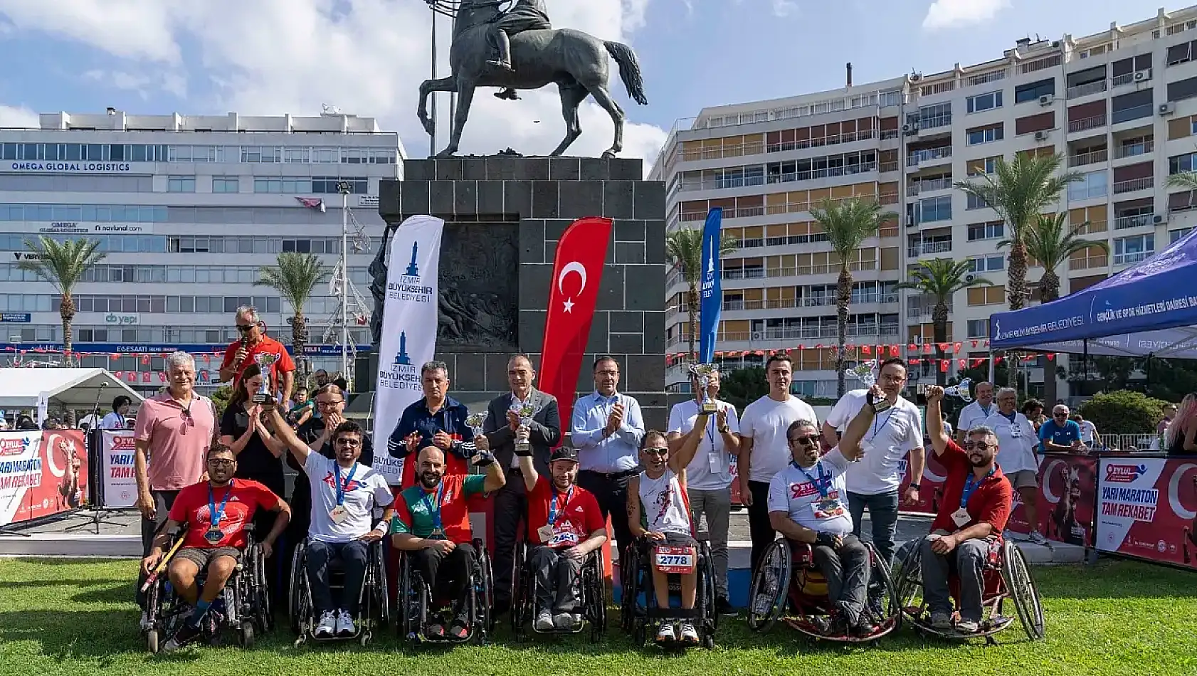 İzmir 9 Eylül Yarı Maratonu 2500 kişiyle başladı