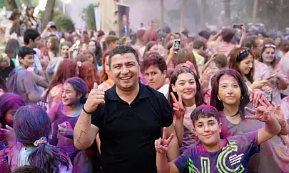 Colorfest bugün saat 17.00'de Fatih Parkı'nda