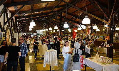 Tire Belediyesi Sanat Atölyesi Yılsonu Sergisi açıldı