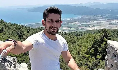Tire'de Kamyonetle Motosikletler Çarpıştı: 1 Ölü