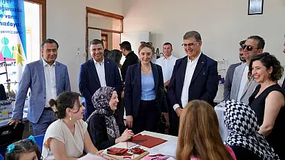 Başkan Tugay Tire'de açılışlara katıldı esnafla buluştu