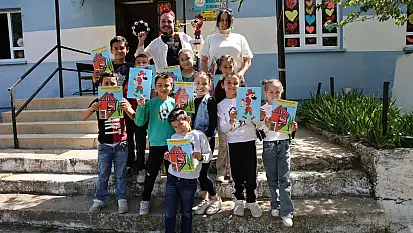 Tire Belediyesi köy okullarında tiyatroyu çocuklarla buluşturuyor