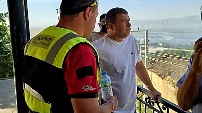 Tire'de Alacalı mahallesinde yangın devam ediyor