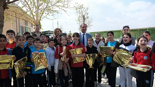 Minikler, can dostlarını ziyaret etti: 'Satın alma, sahiplen!'