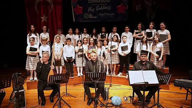 Tire Belediyesi Çocuk Korosu'ndan 23 Nisan'a Özel Türk Halk Müziği konseri