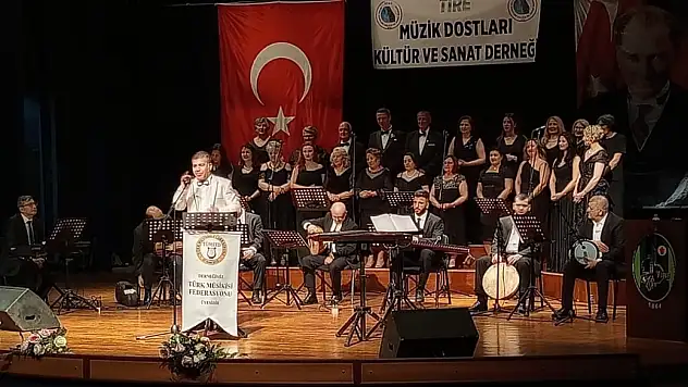 Tire'de sürprizli konser