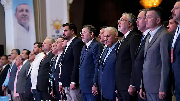 Ak Parti İzmir Danışma Meclisi'nin gündemi İzmir ve CHP oldu