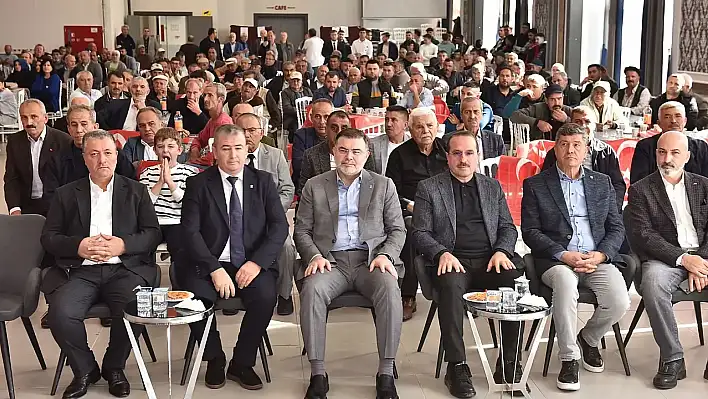 AK Parti İzmir'de 9 ilçe tamam: Kınık ve Bergama dikkat çekti!