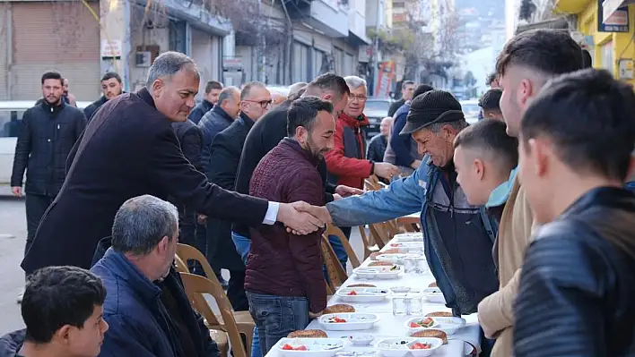 BAŞKAN DURAN, ESKİ SANAYİ ESNAFLARIYLA SABAH KAHVALTISINDA BULUŞTU