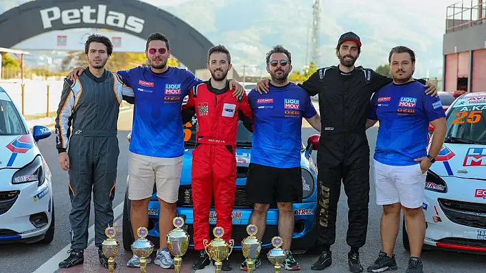 İzmirli H2K Racing Team Körfez'de kupalara ambargo koydu