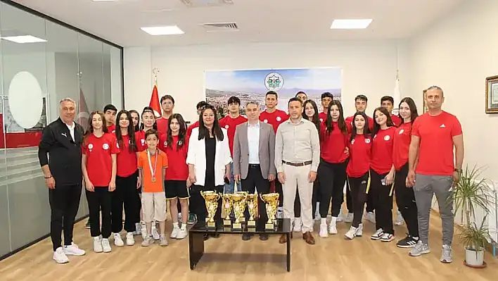 Küçük Menderes Havzası Spor Oyunları'nda Tire rüzgârı esti!