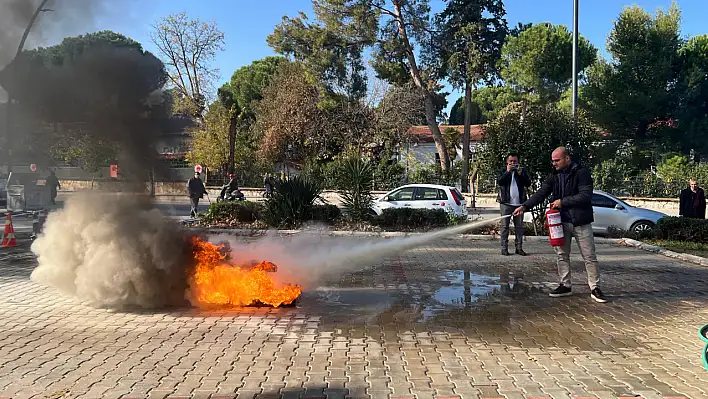 Tire Belediyesi personeline yangın eğitimi