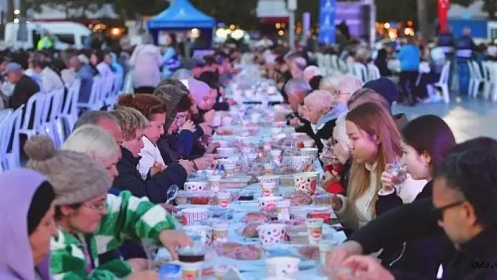 Tire ve komşu ilçelerinde iftar programı