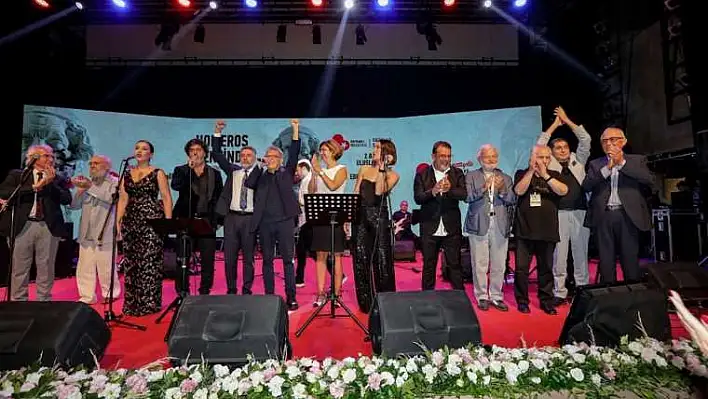 Uluslararası Homeros Festivali, Behramoğlu ve Livaneli ile başladı