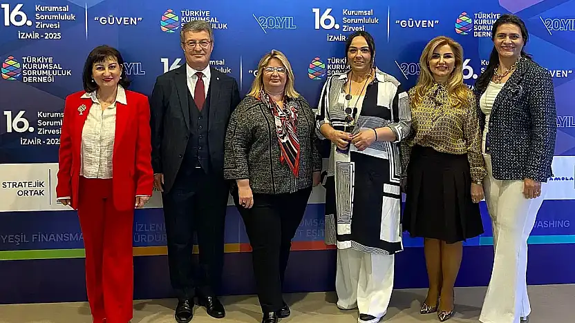 İzmir'deki Kurumsal Sorumluluk Zirvesi'nde 'Güven' vurgusu
